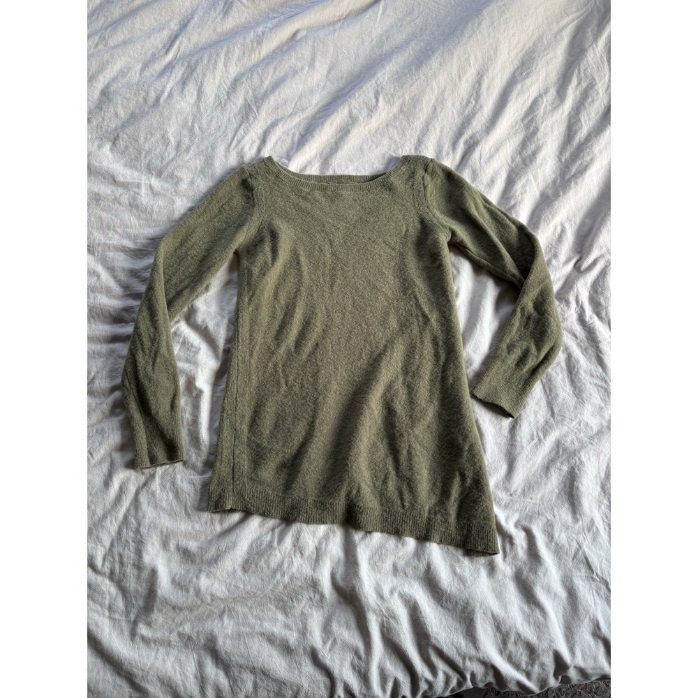 Banana Republic Women's Wool Sweater Asymmetrical Olive Green‎ Medium